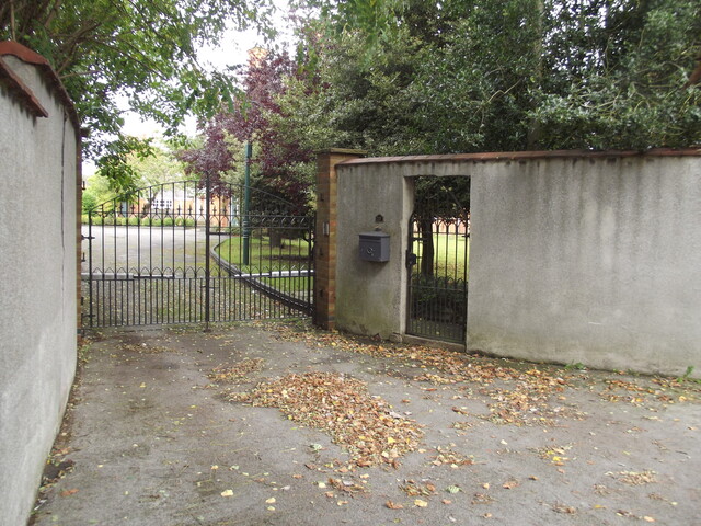 Abbeywood, 27 London Road, Newark