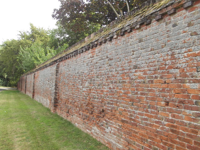 Garden Wall, Boundary Wall and adjoining Shed at the Old Hall, Screveton Road