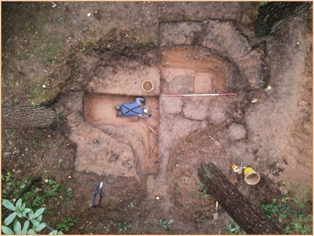 Photograph of an excavation at Sherwood Pines